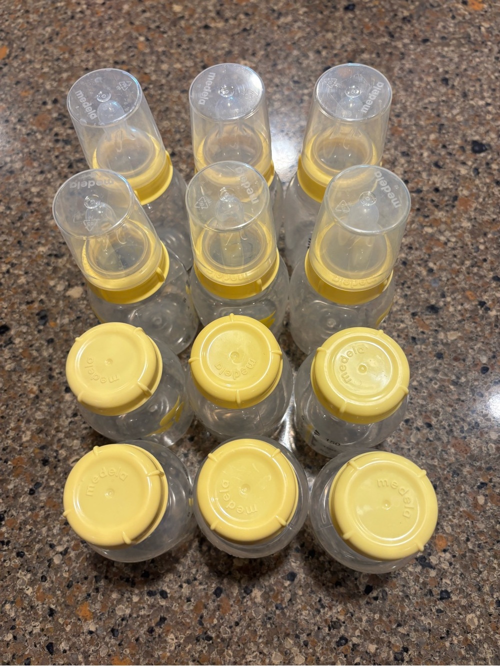 Lot of 12 - 5oz/150ml Medela Yellow Bottle Set - Clear Plastic Feeding Bottles